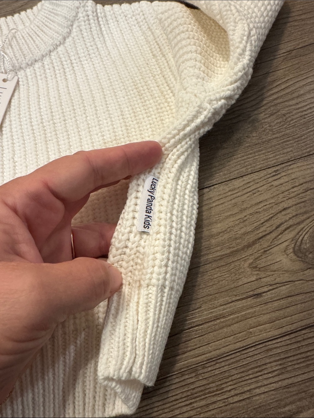 ๐ LPK Chunky Knit Baby Sweater. Winter White. 0-6 months. NWT!๐๐ - Picture 3 of 4